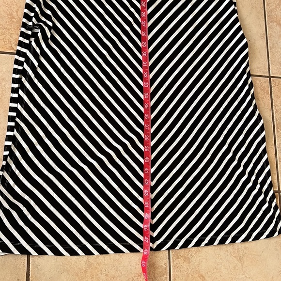 Tommy Bahama‎ Stripe to Chevron Black and White Racerback Maxi Dress Size Medium - Picture 6 of 7